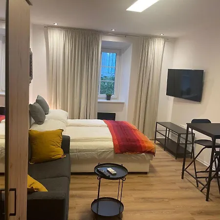 Luxury Apartment *