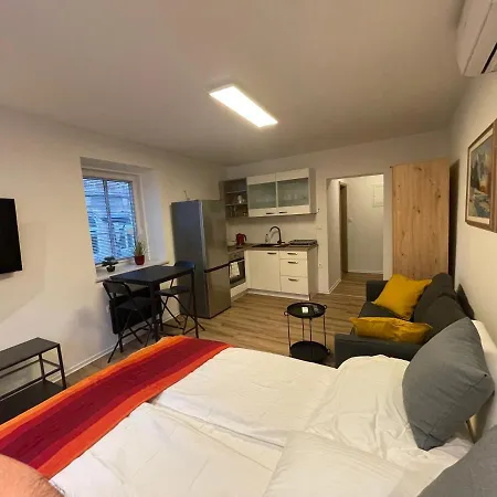 Luxury * Celje