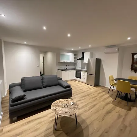 Apartma Luxury *